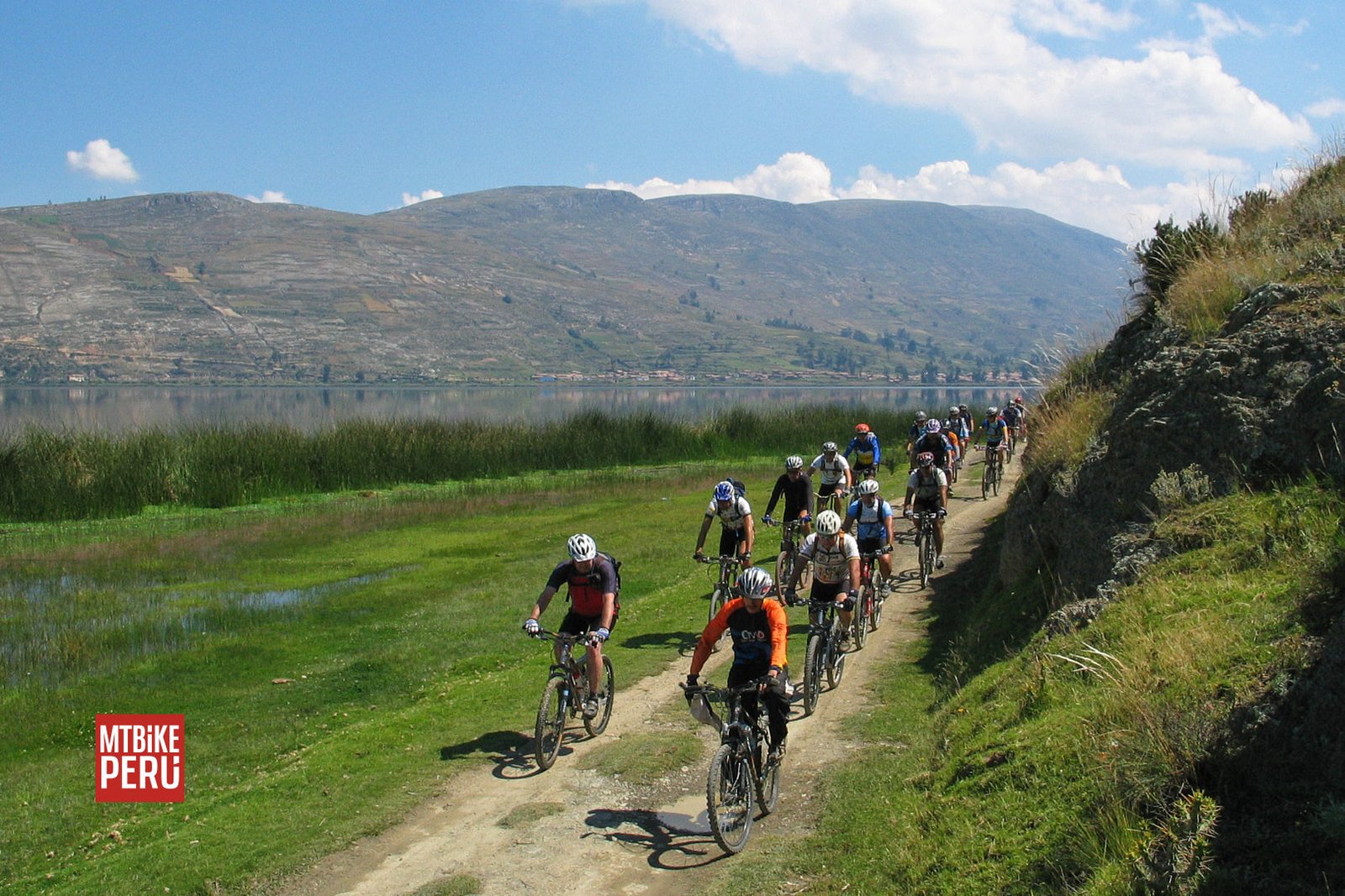 JAUJA LAGUNA DE PACA 0007 mountain bike peru