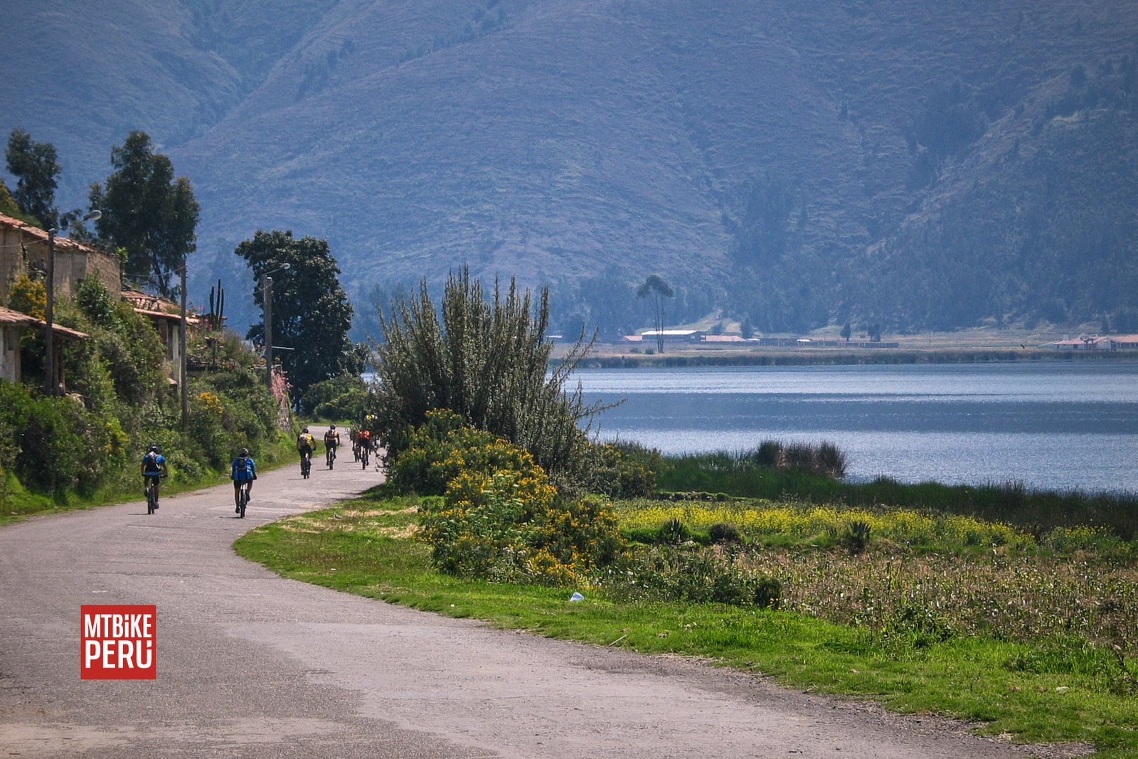 JAUJA LAGUNA DE PACA 0023 mountain bike peru
